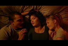 Amazing Mainstream Movie Threesome