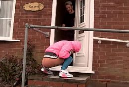 Stunning Hungary Blonde Pissing Outdoors In England
